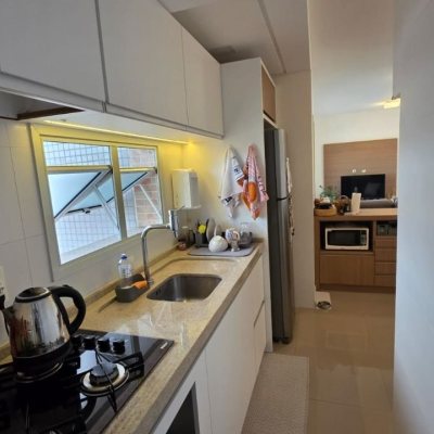Apartamentos com 79m², 2 quartos (sendo 1 suíte), 2 garagens, no bairro Itacorubi em Florianópolis