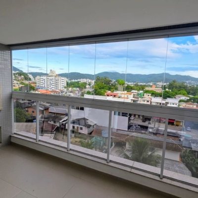 Apartamentos com 79m², 2 quartos (sendo 1 suíte), 2 garagens, no bairro Itacorubi em Florianópolis