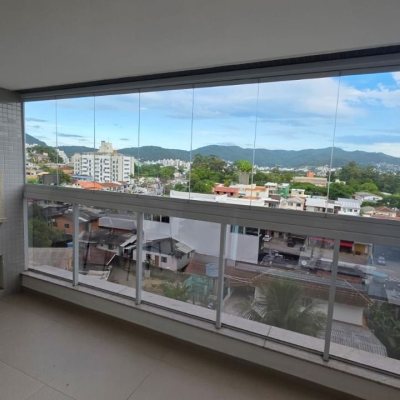 Apartamentos com 79m², 2 quartos (sendo 1 suíte), 2 garagens, no bairro Itacorubi em Florianópolis