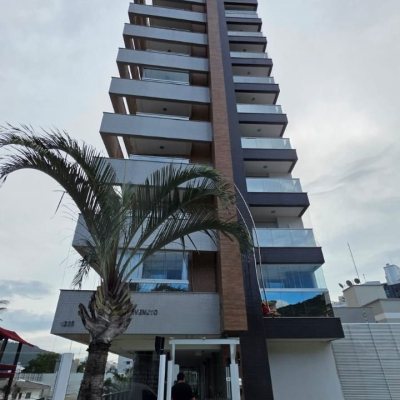 Apartamentos com 79m², 2 quartos (sendo 1 suíte), 2 garagens, no bairro Itacorubi em Florianópolis