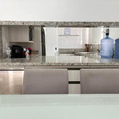 Apartamentos com 86m², 2 quartos, 1 garagem, no bairro Centro em Florianópolis