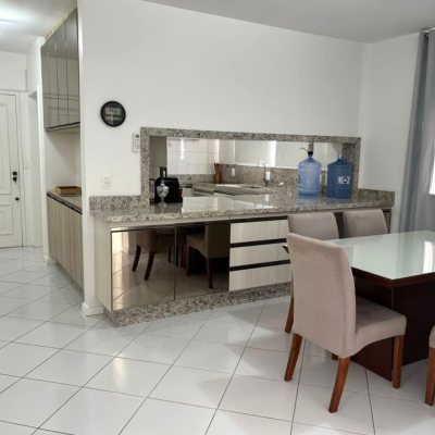 Apartamentos com 86m², 2 quartos, 1 garagem, no bairro Centro em Florianópolis