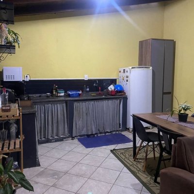 Casa Residencial com 160m², 4 quartos, 4 garagens, no bairro Ingleses do Rio Vermelho em Florianópolis