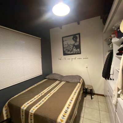 Casa Residencial com 160m², 4 quartos, 4 garagens, no bairro Ingleses do Rio Vermelho em Florianópolis