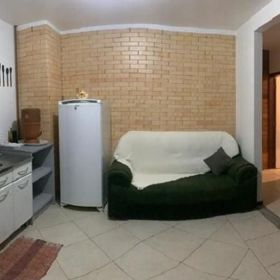 Casa Residencial com 160m², 4 quartos, 4 garagens, no bairro Ingleses do Rio Vermelho em Florianópolis