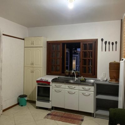 Casa Residencial com 160m², 4 quartos, 4 garagens, no bairro Ingleses do Rio Vermelho em Florianópolis