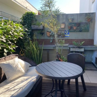 Casa Residencial com 157m², 4 garagens, no bairro Campeche em Florianópolis