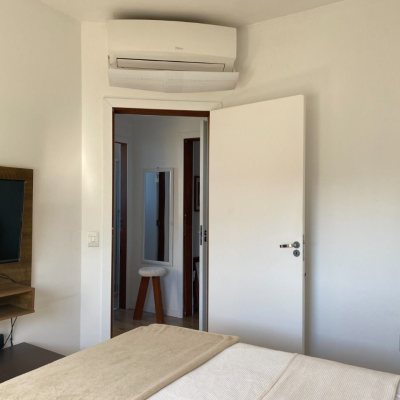 Casa Residencial com 157m², 4 garagens, no bairro Campeche em Florianópolis