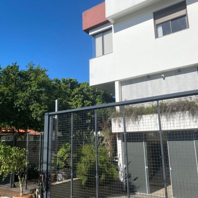 Casa Residencial com 157m², 4 garagens, no bairro Campeche em Florianópolis
