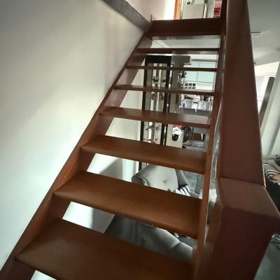 Casa Residencial com 126m², 2 quartos (sendo 1 suíte), 3 garagens, no bairro São João Do Rio Vermelho em Florianópolis