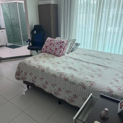 Casa Residencial com 126m², 2 quartos (sendo 1 suíte), 3 garagens, no bairro São João Do Rio Vermelho em Florianópolis