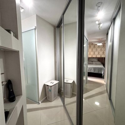 Apartamentos com 128m², 3 quartos (sendo 1 suíte), 2 garagens, no bairro Centro em Florianópolis