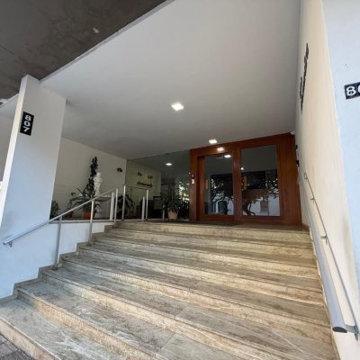 Apartamentos com 53m², 1 quarto, 1 garagem, no bairro Centro em Florianópolis
