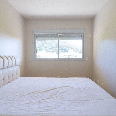 Cobertura com 165m², 4 quartos (sendo 2 suítes), 2 garagens, no bairro Ingleses em Florianópolis