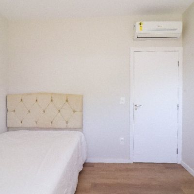 Cobertura com 165m², 4 quartos (sendo 2 suítes), 2 garagens, no bairro Ingleses em Florianópolis