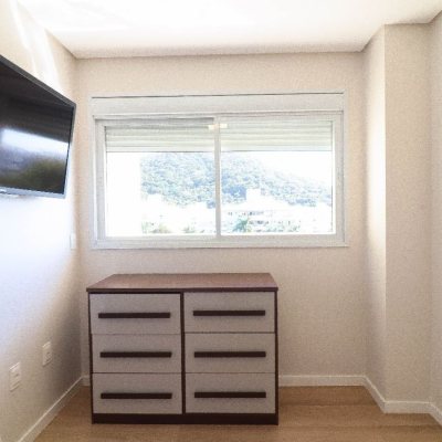 Cobertura com 165m², 4 quartos (sendo 2 suítes), 2 garagens, no bairro Ingleses em Florianópolis