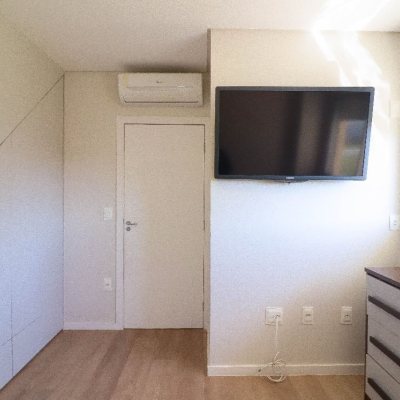 Cobertura com 165m², 4 quartos (sendo 2 suítes), 2 garagens, no bairro Ingleses em Florianópolis