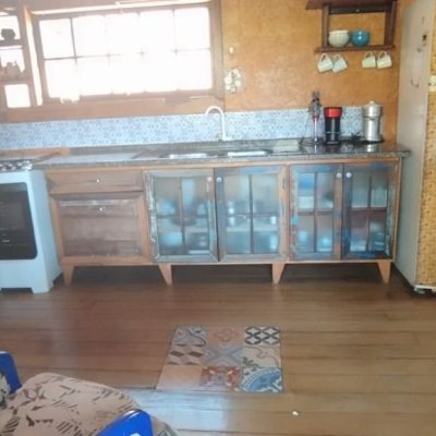 Casa Residencial com 120m², 3 quartos (sendo 2 suítes), 2 garagens, no bairro São João Do Rio Vermelho em Florianópolis