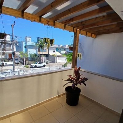 Casa Residencial com 124m², 2 quartos (sendo 2 suítes), 2 garagens, no bairro Ribeirão Da Ilha em Florianópolis