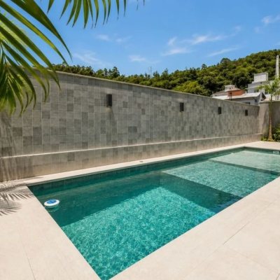 Studio Residencial com 34m², 1 quarto, 1 garagem, no bairro Canasvieiras em Florianópolis