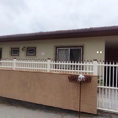 Casa Residencial com 110m², 3 quartos (sendo 1 suíte), 1 garagem, no bairro Rio Tavares em Florianópolis