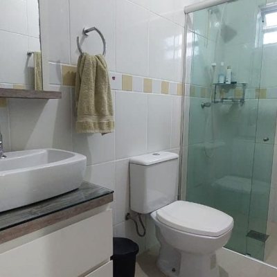 Casa Residencial com 110m², 3 quartos (sendo 1 suíte), 1 garagem, no bairro Rio Tavares em Florianópolis