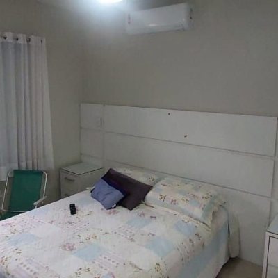 Casa Residencial com 110m², 3 quartos (sendo 1 suíte), 1 garagem, no bairro Rio Tavares em Florianópolis