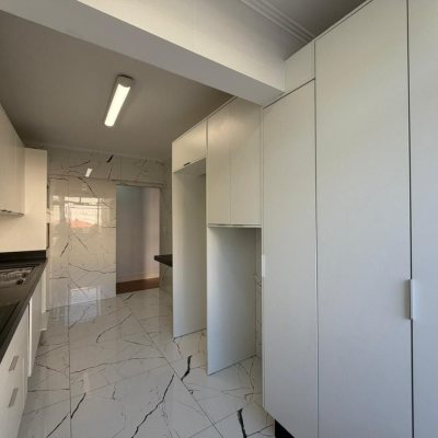 Apartamentos com 92m², 3 quartos (sendo 1 suíte), 1 garagem, no bairro Estreito em Florianópolis