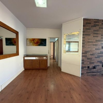 Apartamentos com 92m², 3 quartos (sendo 1 suíte), 1 garagem, no bairro Estreito em Florianópolis