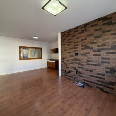 Apartamentos com 92m², 3 quartos (sendo 1 suíte), 1 garagem, no bairro Estreito em Florianópolis