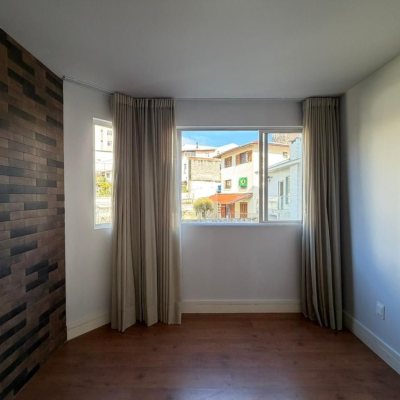 Apartamentos com 92m², 3 quartos (sendo 1 suíte), 1 garagem, no bairro Estreito em Florianópolis