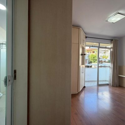 Apartamentos com 92m², 3 quartos (sendo 1 suíte), 1 garagem, no bairro Estreito em Florianópolis