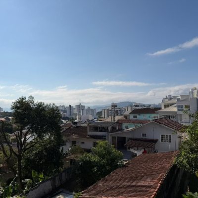Apartamentos com 92m², 3 quartos (sendo 1 suíte), 1 garagem, no bairro Estreito em Florianópolis