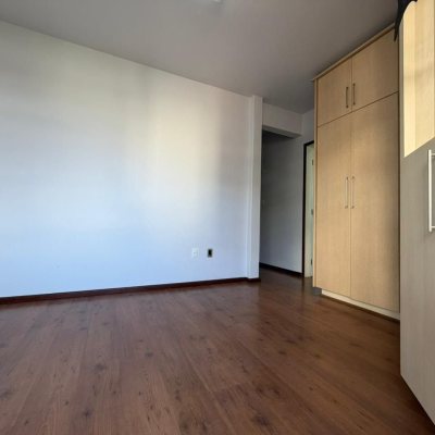 Apartamentos com 92m², 3 quartos (sendo 1 suíte), 1 garagem, no bairro Estreito em Florianópolis