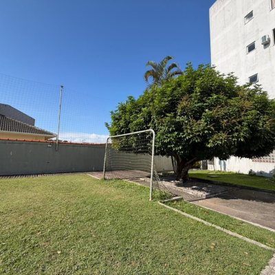 Apartamentos com 92m², 3 quartos (sendo 1 suíte), 1 garagem, no bairro Estreito em Florianópolis