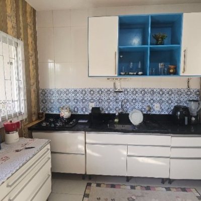 Casa Residencial com 118m², 3 quartos, 2 garagens, no bairro Ingleses do Rio Vermelho em Florianópolis