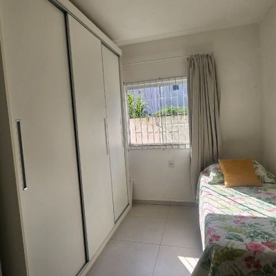 Casa Residencial com 118m², 3 quartos, 2 garagens, no bairro Ingleses do Rio Vermelho em Florianópolis