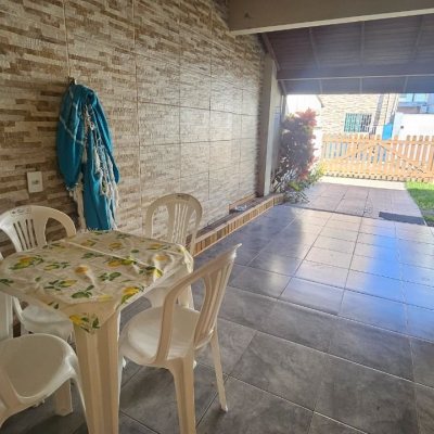 Casa Residencial com 118m², 3 quartos, 2 garagens, no bairro Ingleses do Rio Vermelho em Florianópolis