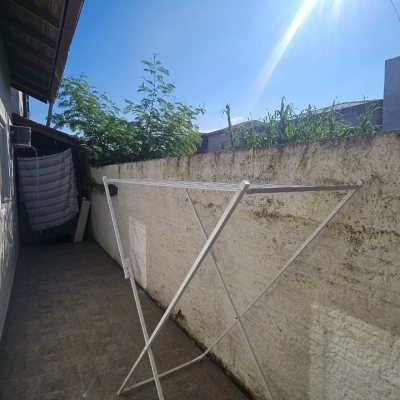 Casa Residencial com 118m², 3 quartos, 2 garagens, no bairro Ingleses do Rio Vermelho em Florianópolis