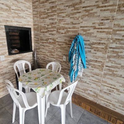 Casa Residencial com 118m², 3 quartos, 2 garagens, no bairro Ingleses do Rio Vermelho em Florianópolis