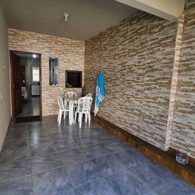 Casa Residencial com 118m², 3 quartos, 2 garagens, no bairro Ingleses do Rio Vermelho em Florianópolis