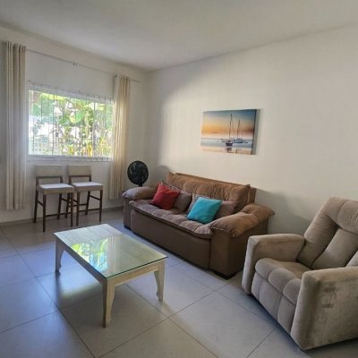 Casa Residencial com 118m², 3 quartos, 2 garagens, no bairro Ingleses do Rio Vermelho em Florianópolis