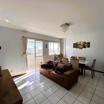 Apartamentos com 96m², 2 quartos (sendo 1 suíte), 1 garagem, no bairro Kobrasol em São José
