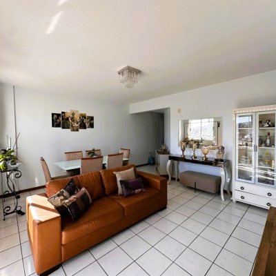 Apartamentos com 96m², 2 quartos (sendo 1 suíte), 1 garagem, no bairro Kobrasol em São José