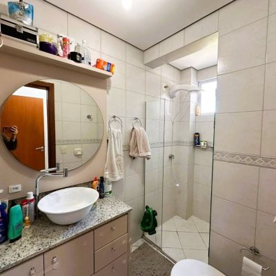 Apartamentos com 96m², 2 quartos (sendo 1 suíte), 1 garagem, no bairro Kobrasol em São José