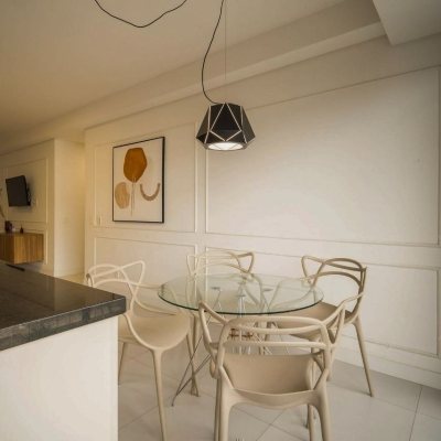 Apartamentos com 80m², 2 quartos (sendo 2 suítes), 1 garagem, no bairro Jurerê em Florianópolis