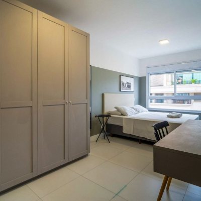 Apartamentos com 80m², 2 quartos (sendo 2 suítes), 1 garagem, no bairro Jurerê em Florianópolis