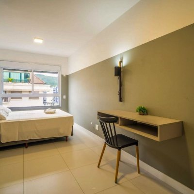 Apartamentos com 80m², 2 quartos (sendo 2 suítes), 1 garagem, no bairro Jurerê em Florianópolis
