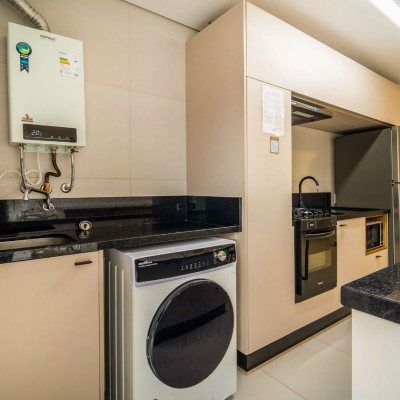 Apartamentos com 80m², 2 quartos (sendo 2 suítes), 1 garagem, no bairro Jurerê em Florianópolis