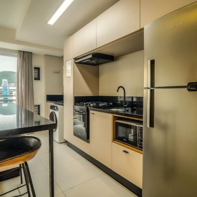 Apartamentos com 80m², 2 quartos (sendo 2 suítes), 1 garagem, no bairro Jurerê em Florianópolis